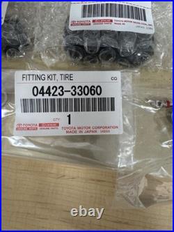 2016-2020 Toyota Avalon Qty 4 Tire Pressure Sensors & Fitting Kits New Oem